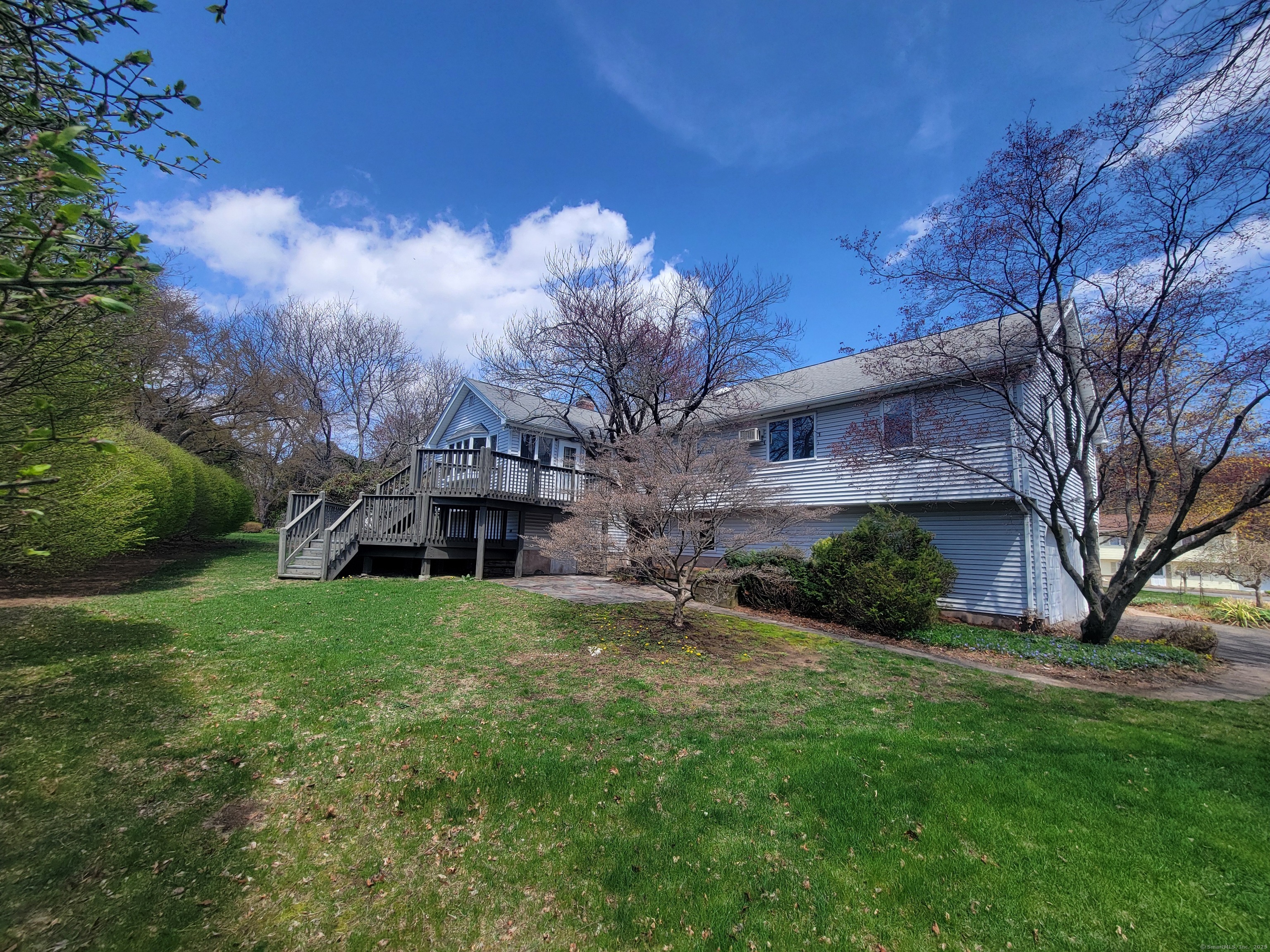 19 Pioneer Drive, Windsor, Connecticut image 5