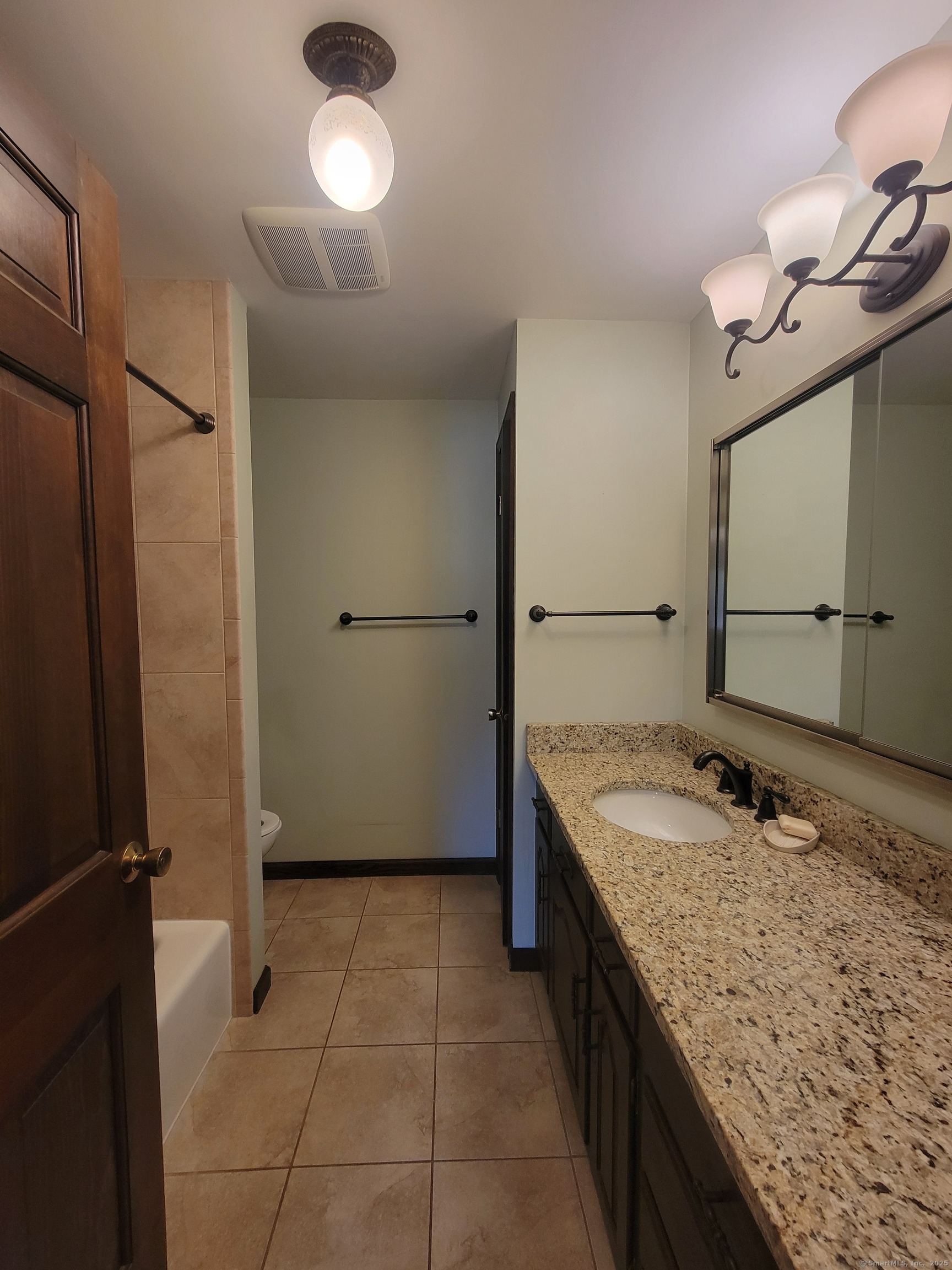 19 Pioneer Drive, Windsor, Connecticut image 21