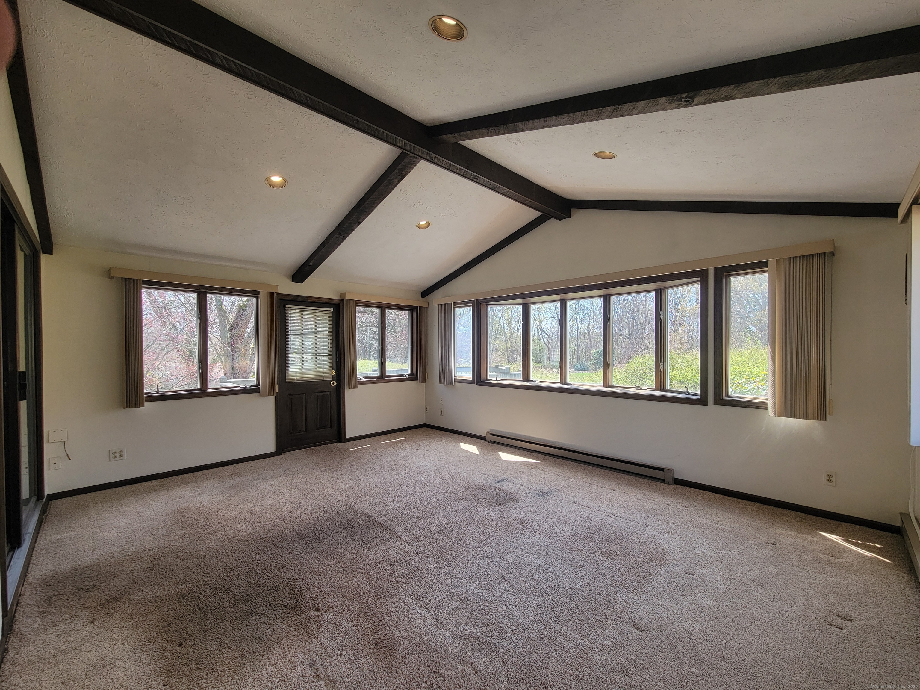 19 Pioneer Drive, Windsor, Connecticut image 16