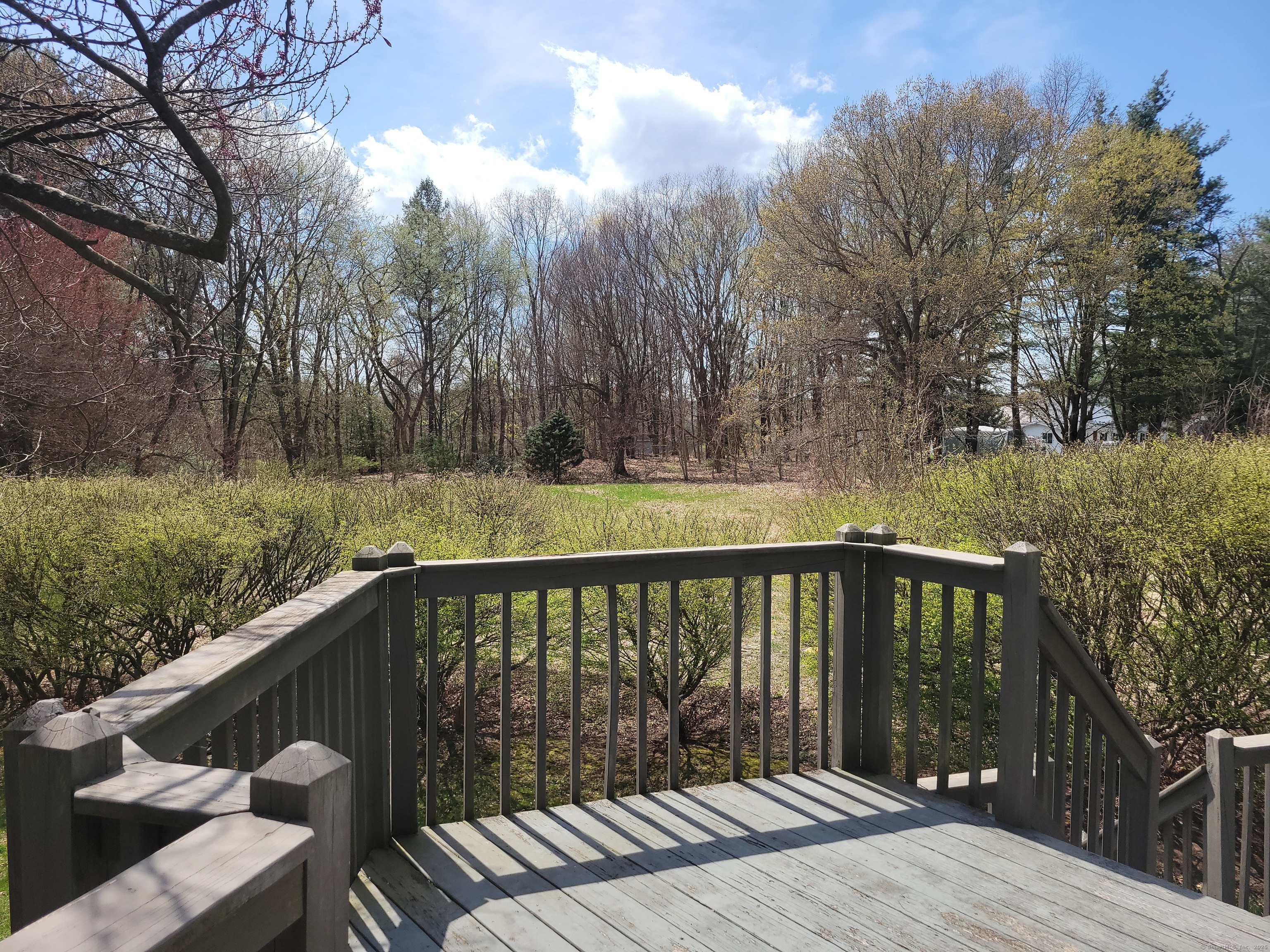19 Pioneer Drive, Windsor, Connecticut image 8