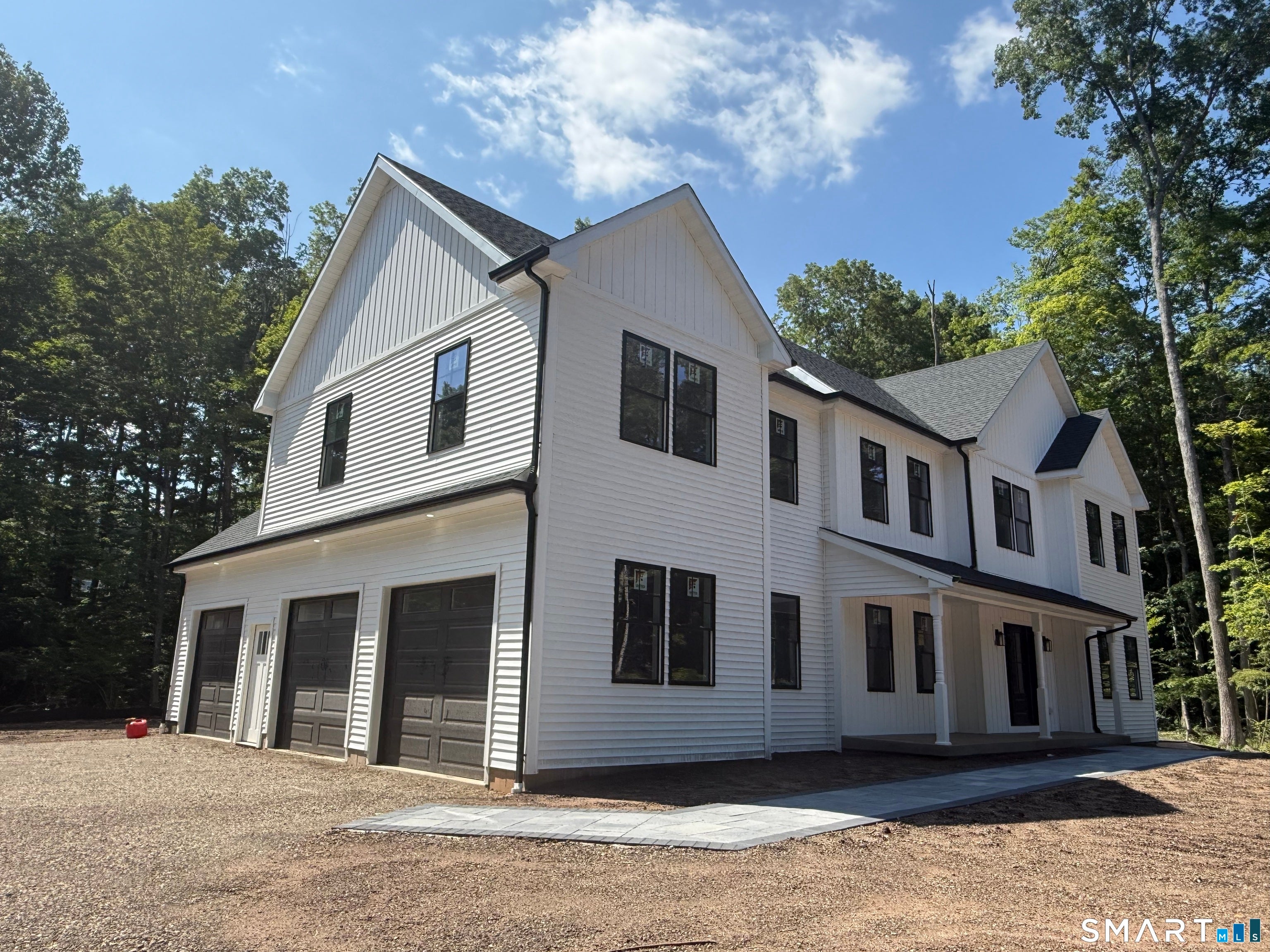 450 Bluff View Drive