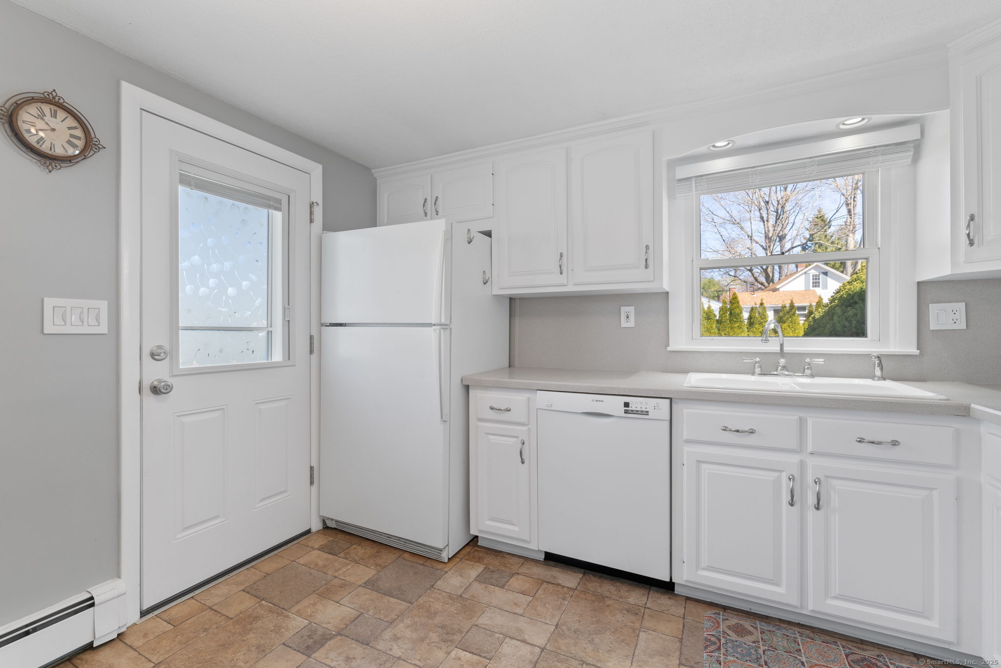 79 Rowe Place, Bristol, Connecticut image 9
