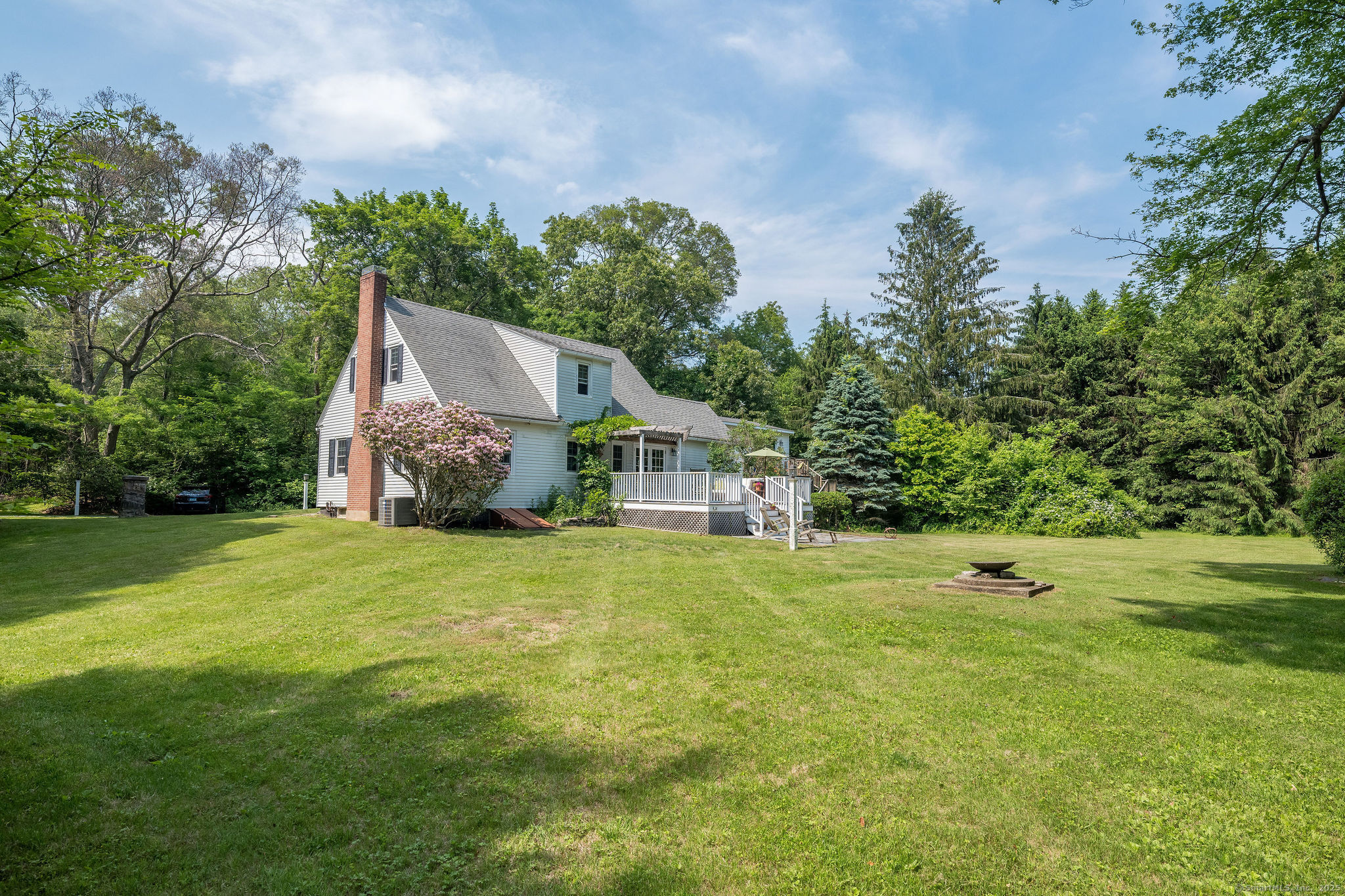 33 Boston Post Road