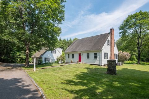 33 Boston Post Road Old Lyme CT 06371