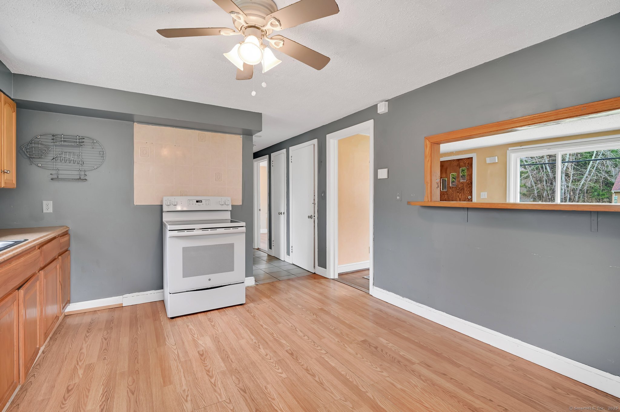 141 Tunxis Avenue, Bloomfield, Connecticut image 4