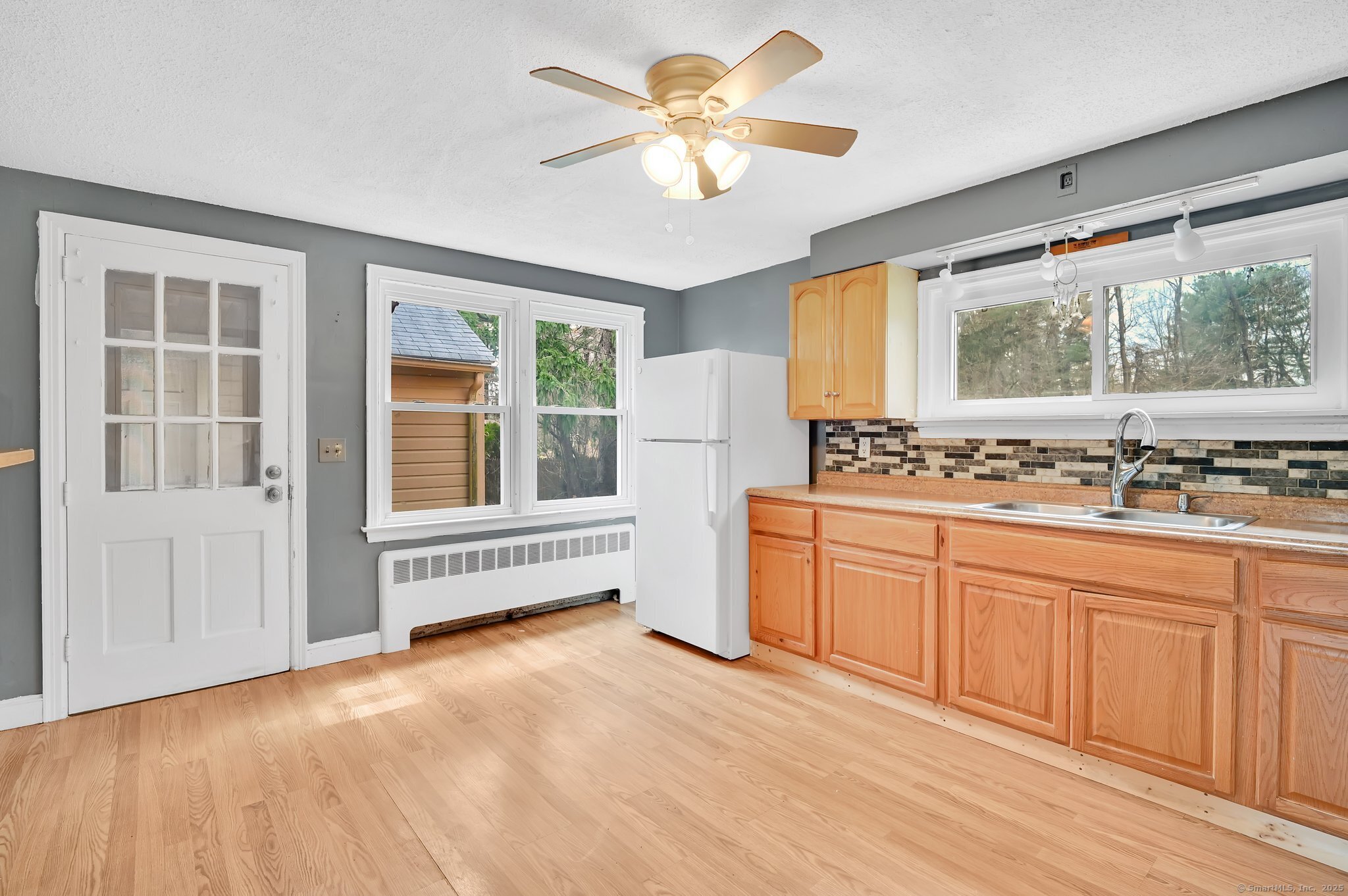141 Tunxis Avenue, Bloomfield, Connecticut image 6