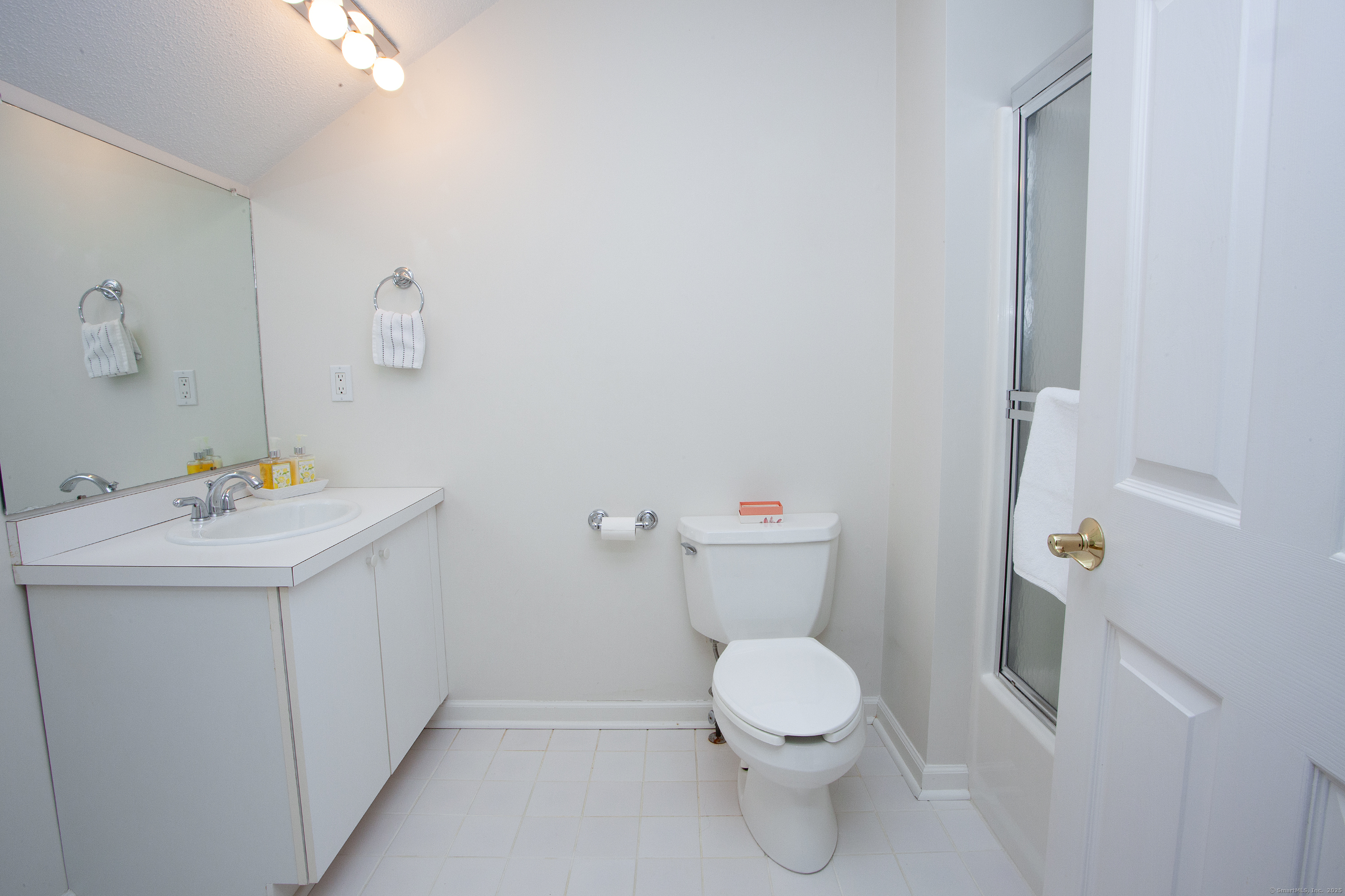 128 Winterbourne Lane #128, Canton, Connecticut image 19