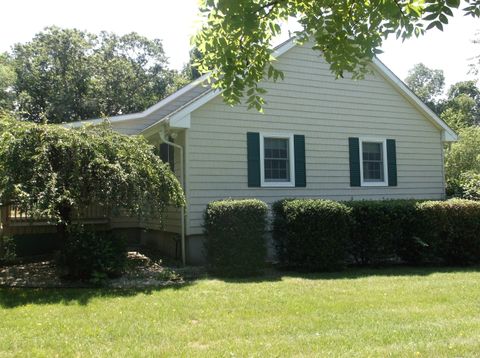 A home in Griswold