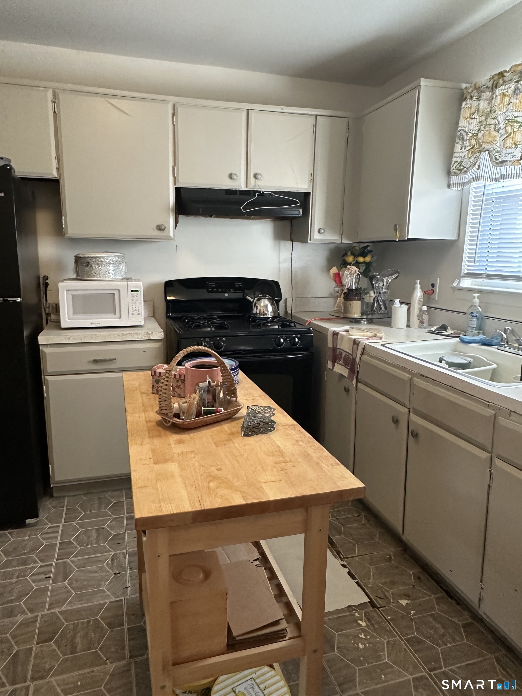 15 Madison Street APT B7