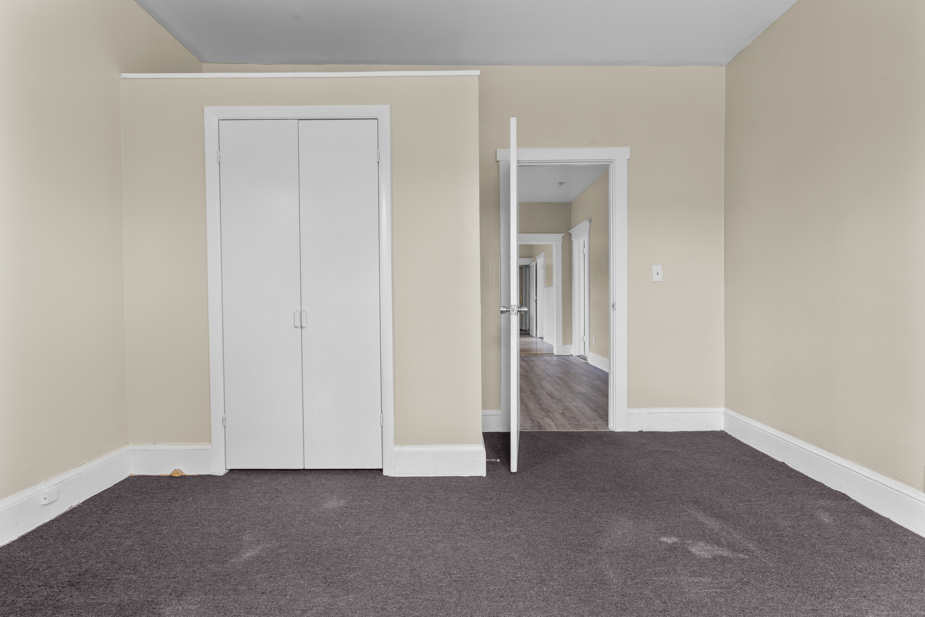 Hartford, Connecticut 06120, United States, 5 Bedrooms Bedrooms, ,2 BathroomsBathrooms,Residential,Active,157063