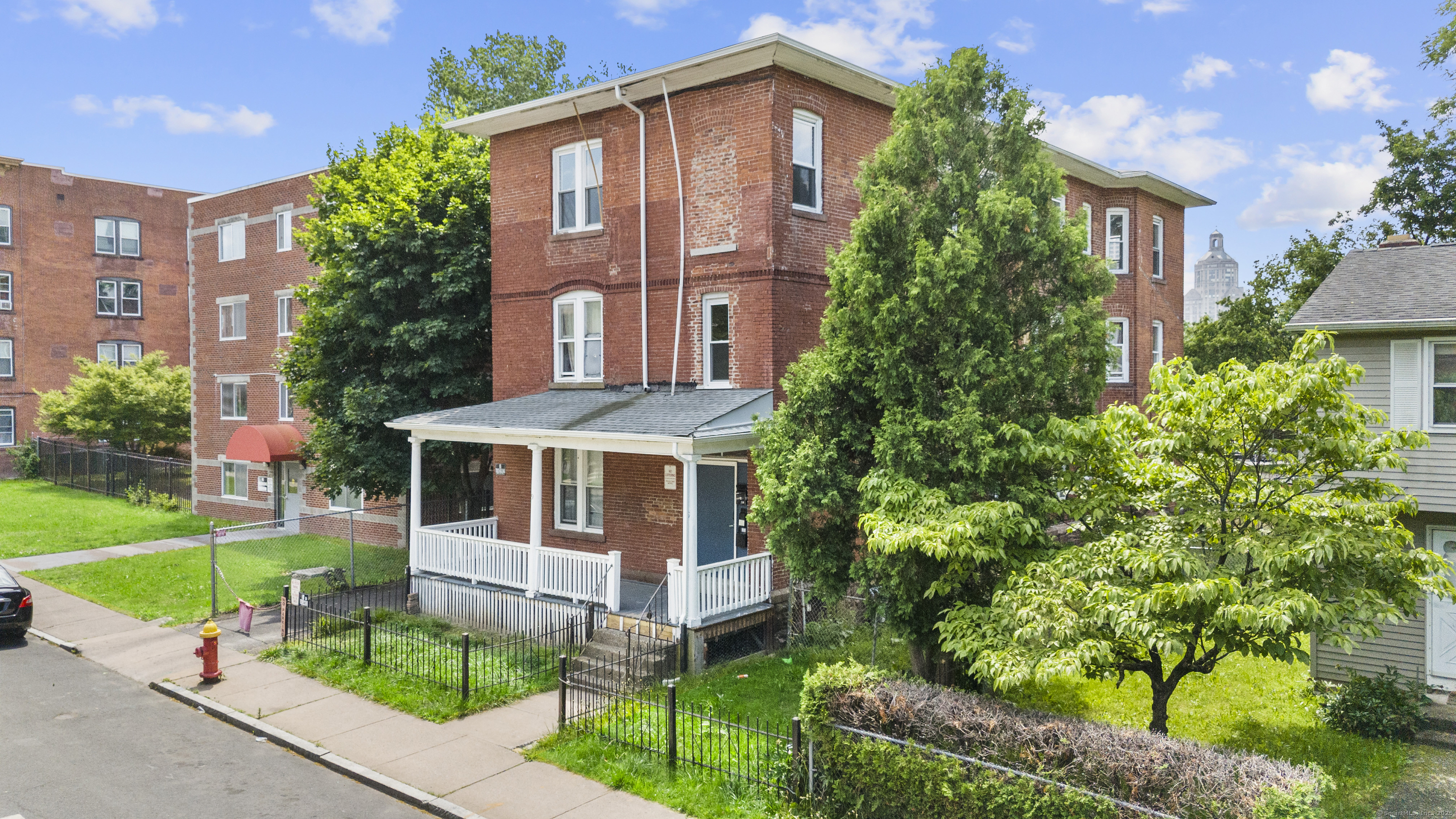 Hartford, Connecticut 06120, United States, 5 Bedrooms Bedrooms, ,2 BathroomsBathrooms,Residential,Active,157063