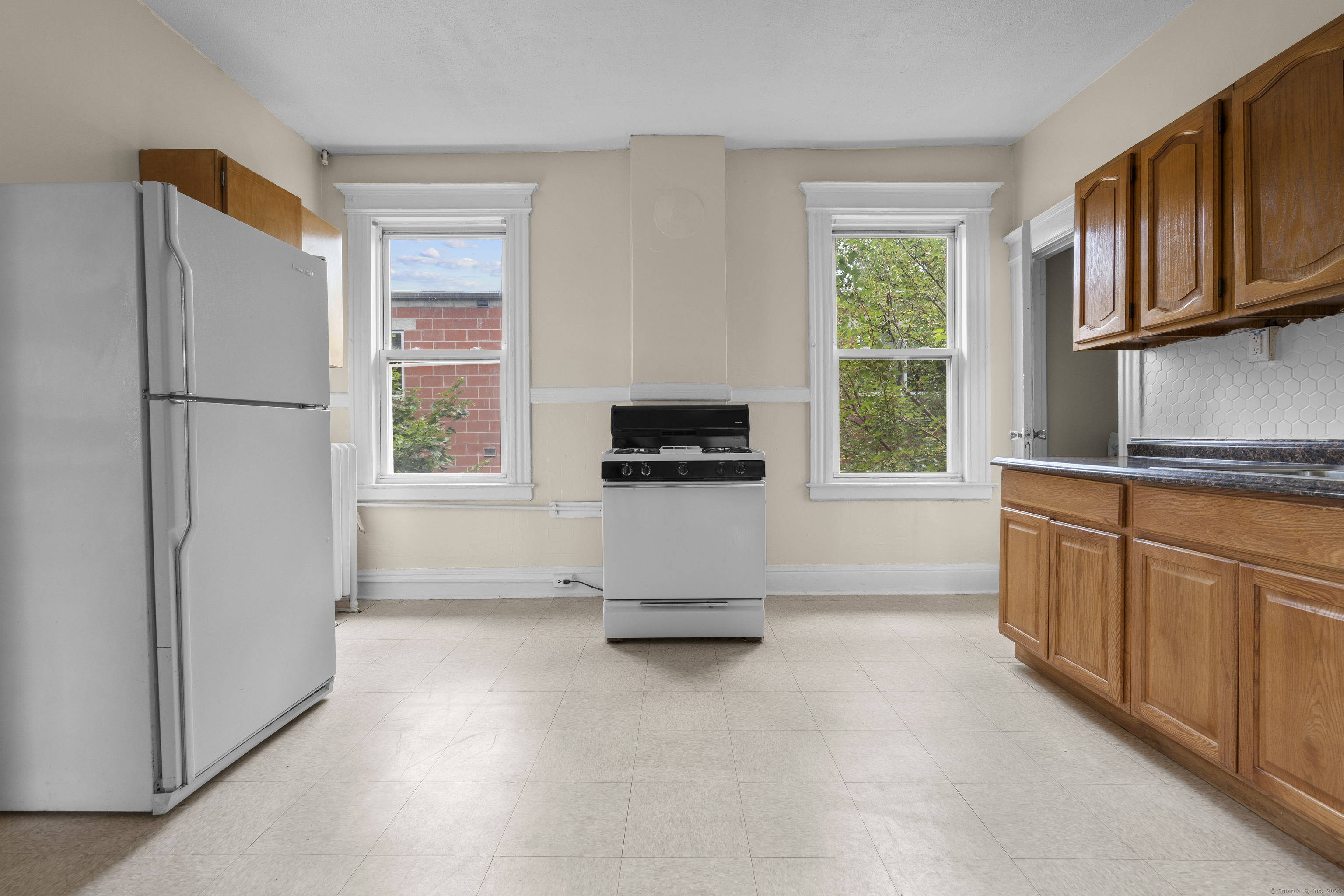 Hartford, Connecticut 06120, United States, 5 Bedrooms Bedrooms, ,2 BathroomsBathrooms,Residential,Active,157063