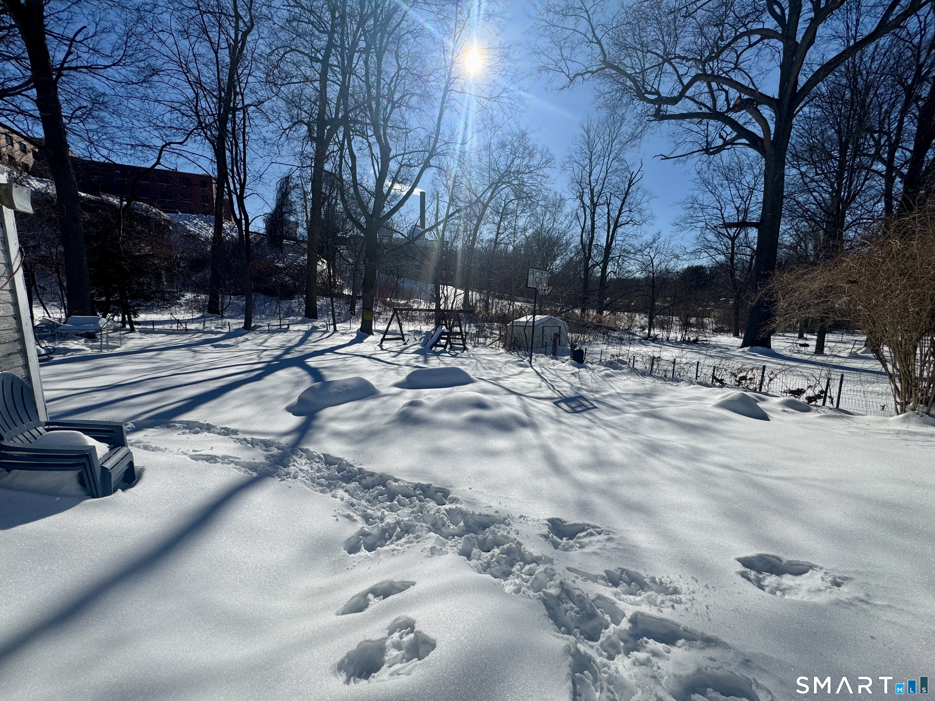 84 Middle Turnpike West