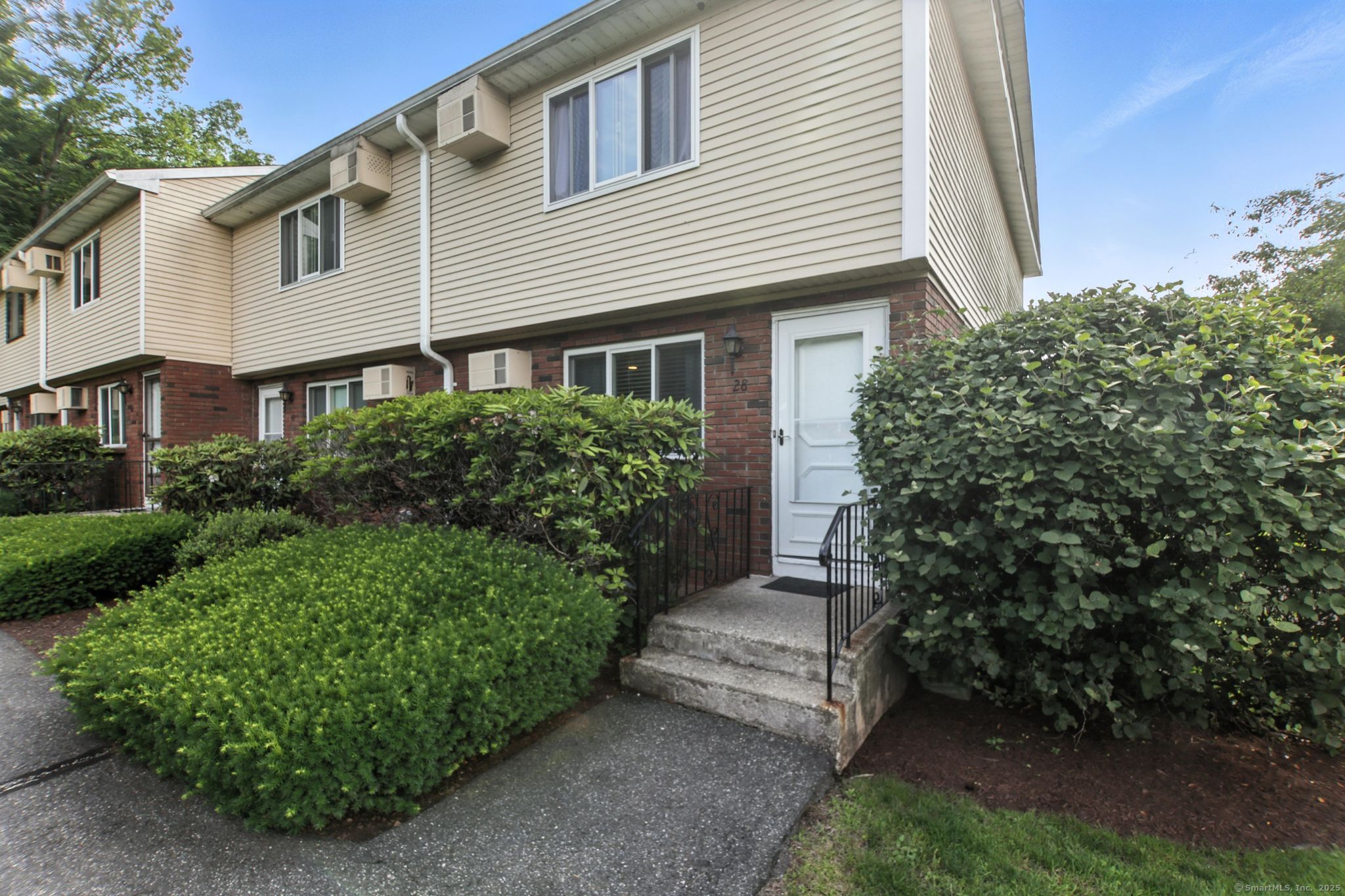 28 Churchill Way 28