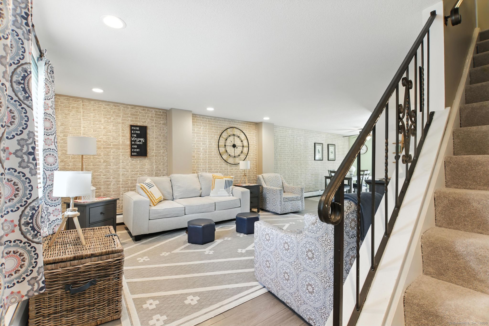 28 Churchill Way 28