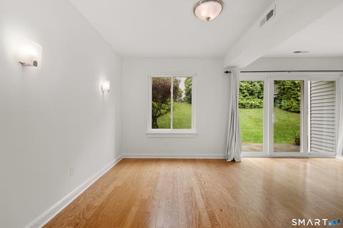 Tiny photo for 13 Glen Ridge #13, Wilton, CT 06897 (MLS # 24192946)