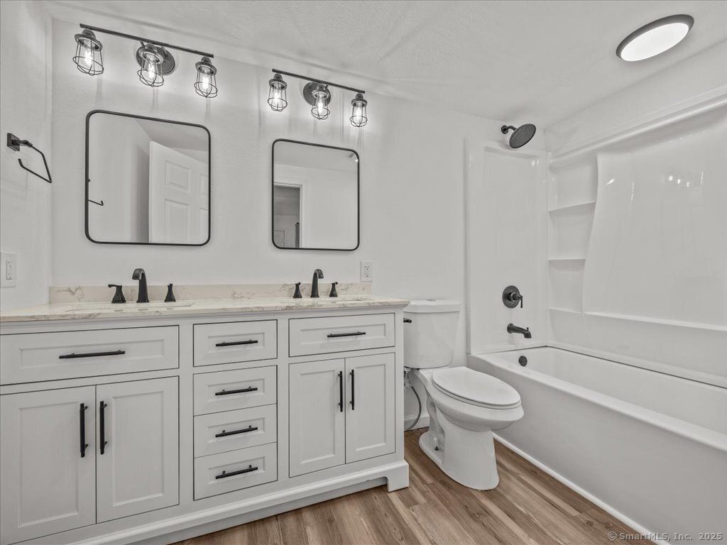 294 Maple Avenue, Montville, Connecticut image 18