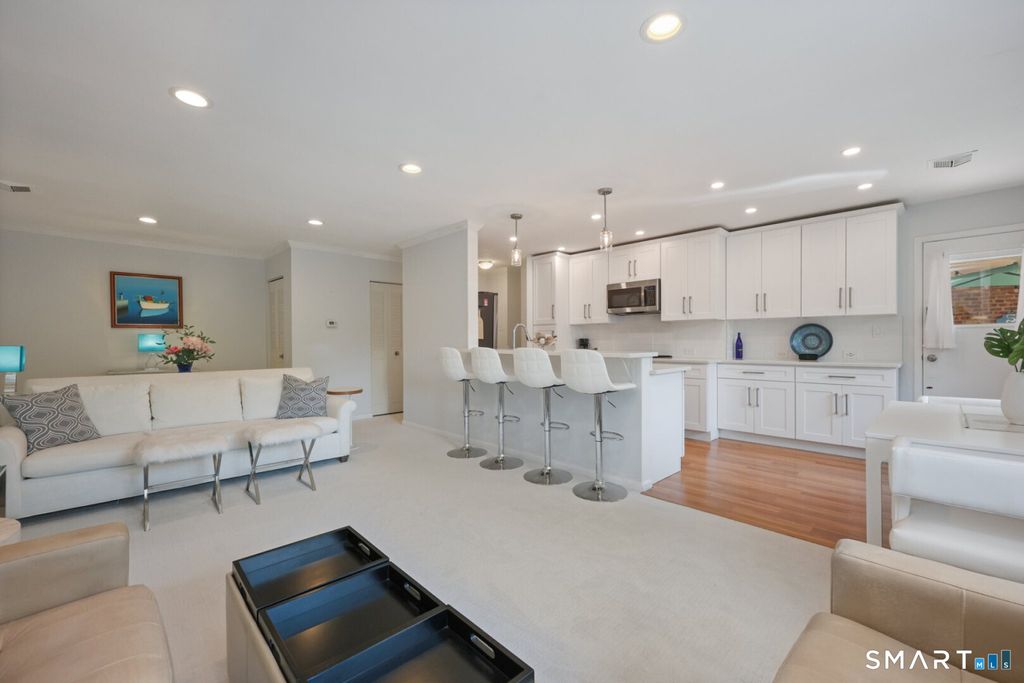 Photo of 195 Southport Woods Drive #195, Fairfield, CT 06890 (MLS # 24163665)
