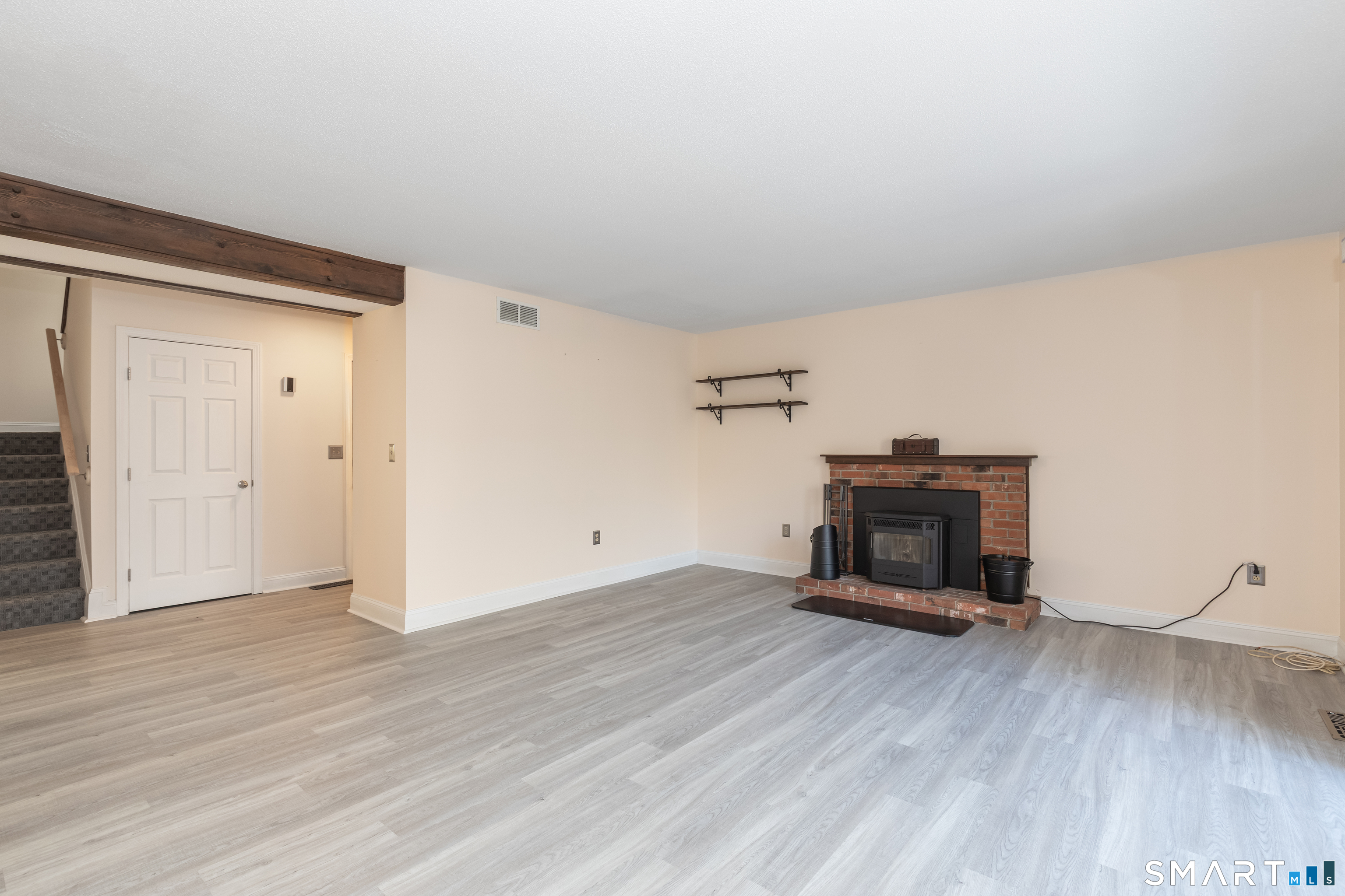 24 Woods Way 122A