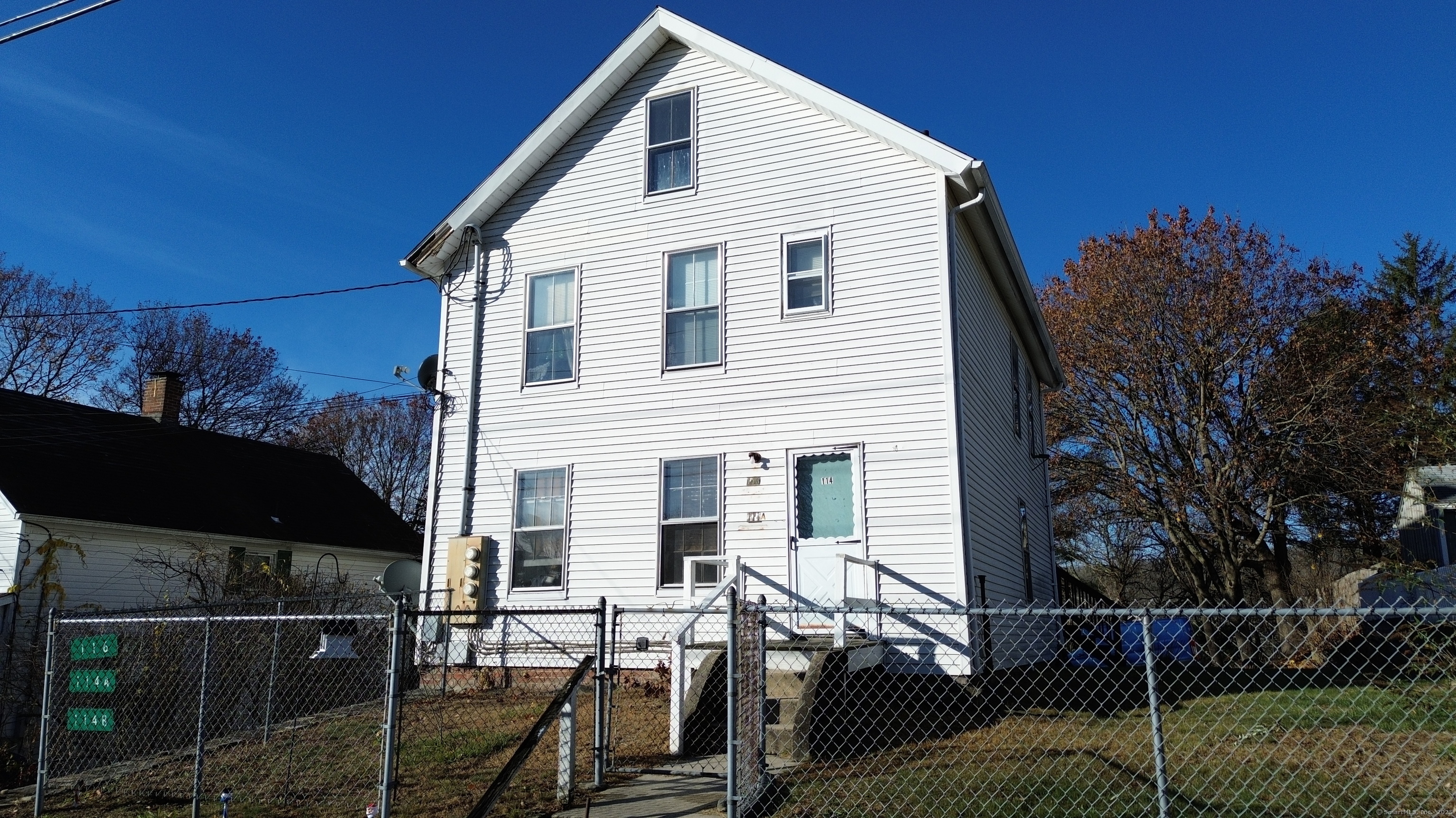 Mathewson Street, Griswold, Connecticut - 3 Bedrooms  
3 Bathrooms  
9 Rooms - 