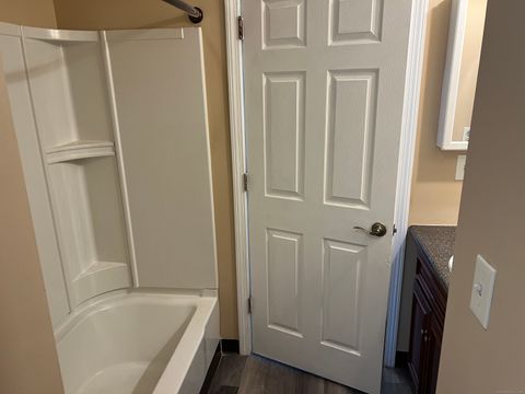 Tiny photo for 4 Magnolia Street #2, Hartford, CT 06112 (MLS # 24136875)