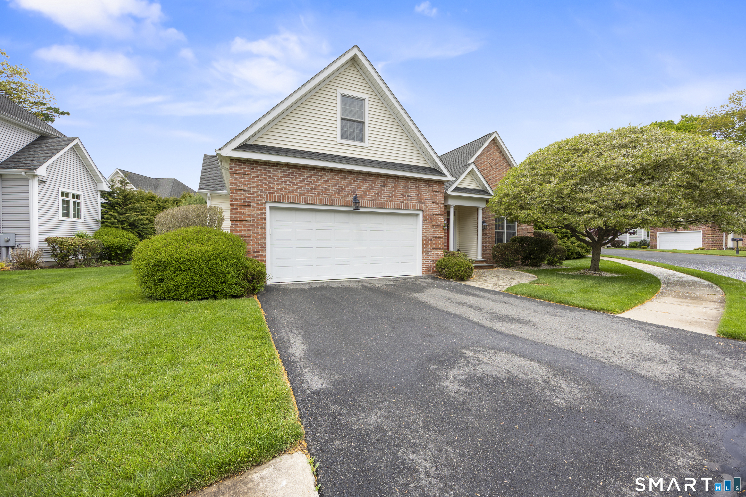 13 Stonegate Circle