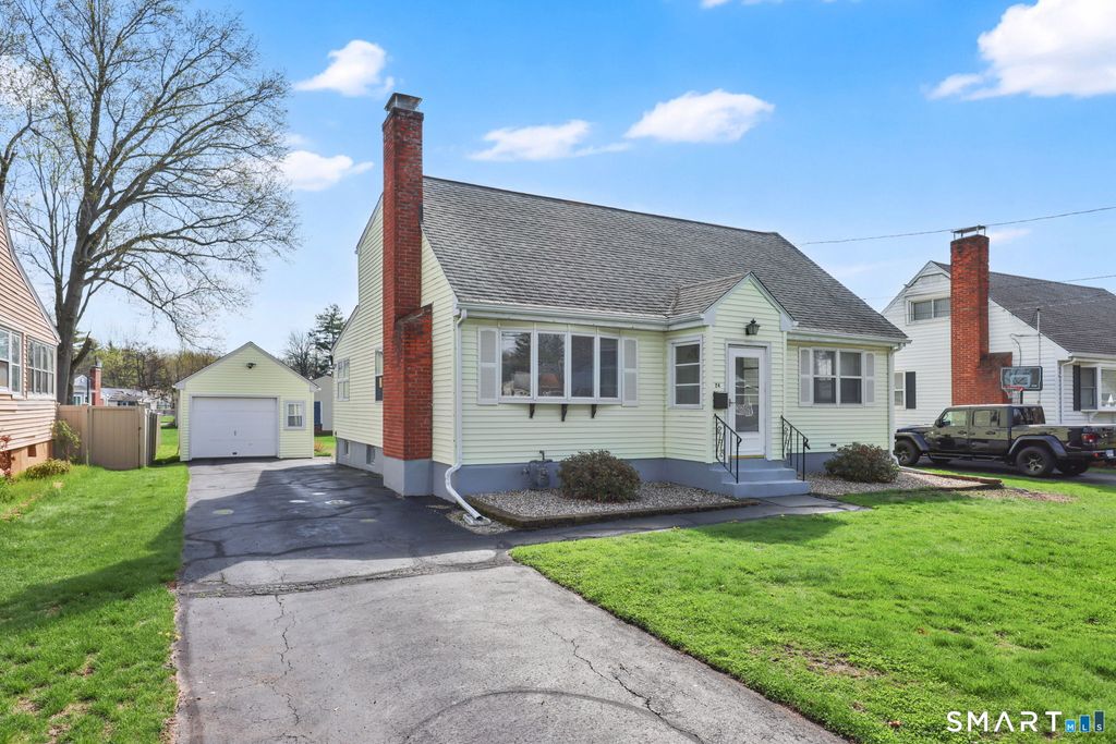 Photo of 24 Madsen Road, West Hartford, CT 06110 (MLS # 24165755)