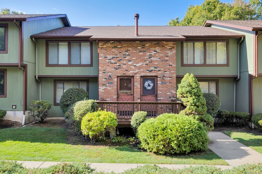 Photo of 103 Cliffside Drive #E, Manchester, CT 06042 (MLS # 24125793)