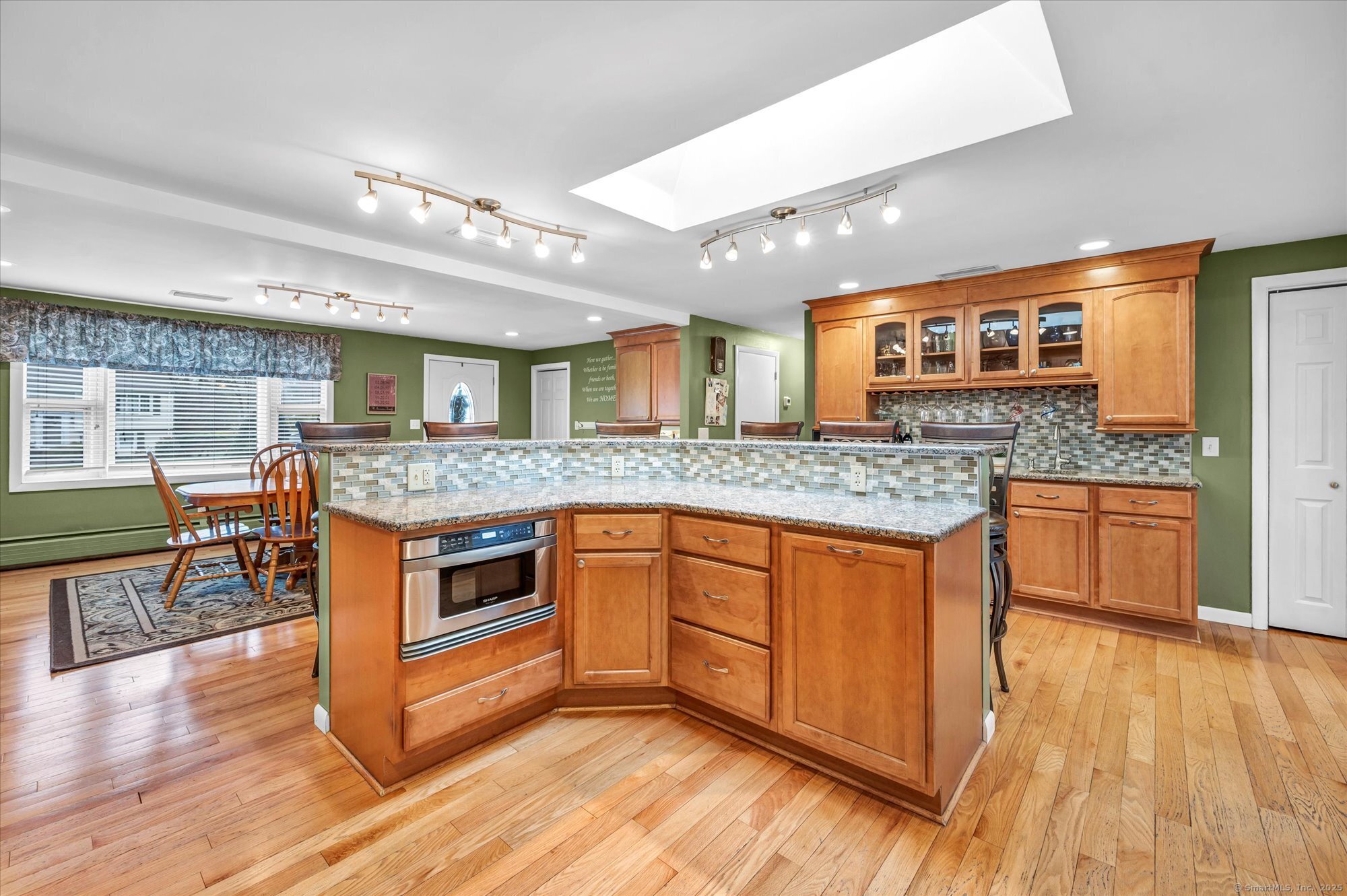 1 Walnut Tree Road, Cromwell, Connecticut image 6