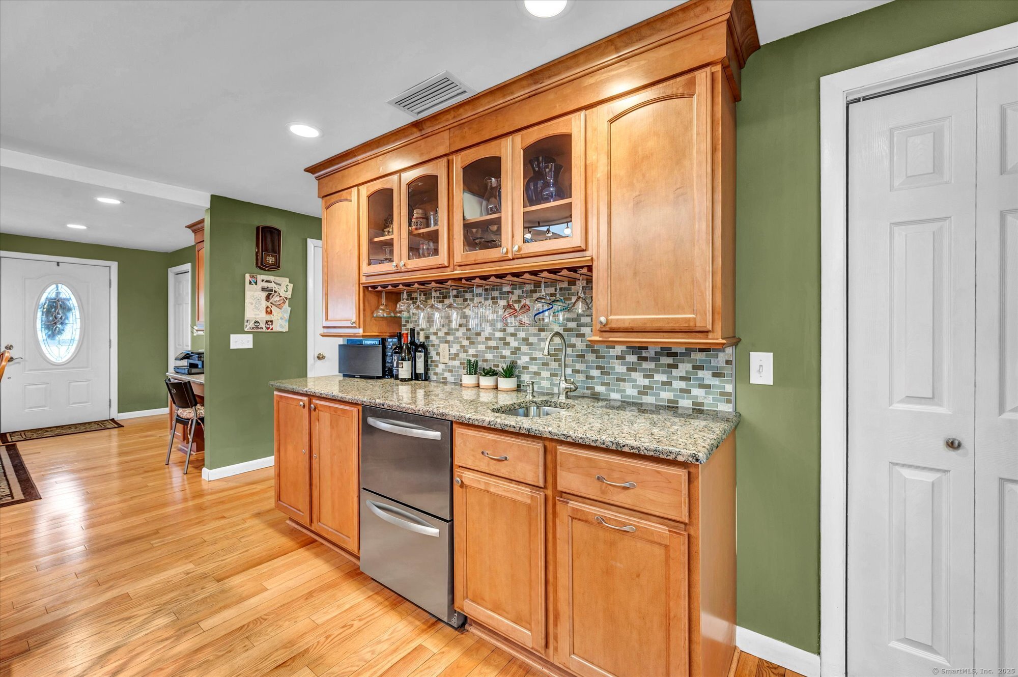 1 Walnut Tree Road, Cromwell, Connecticut image 7