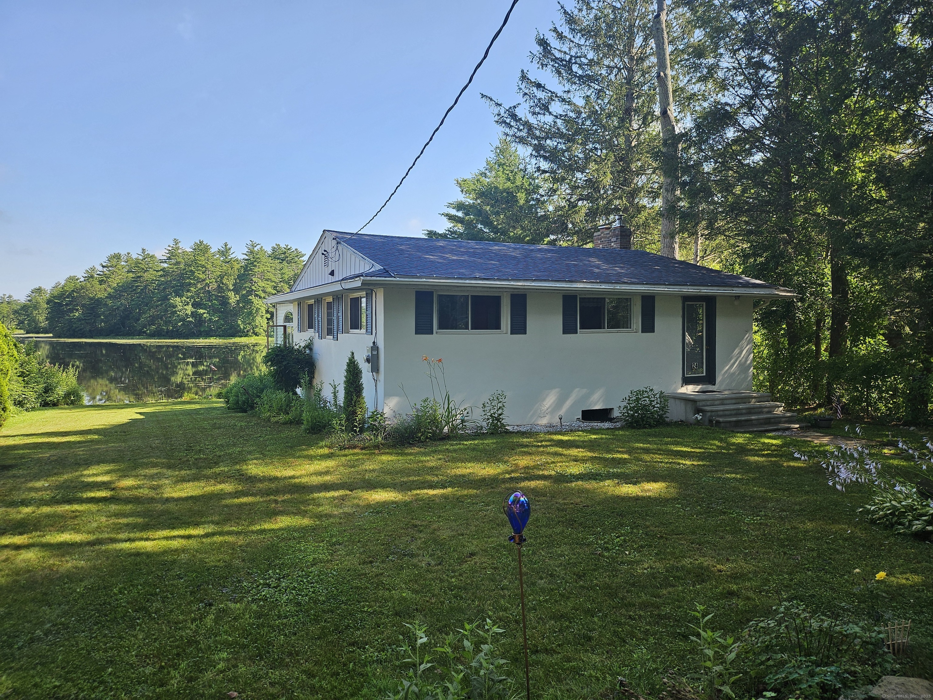 24 Ash Street