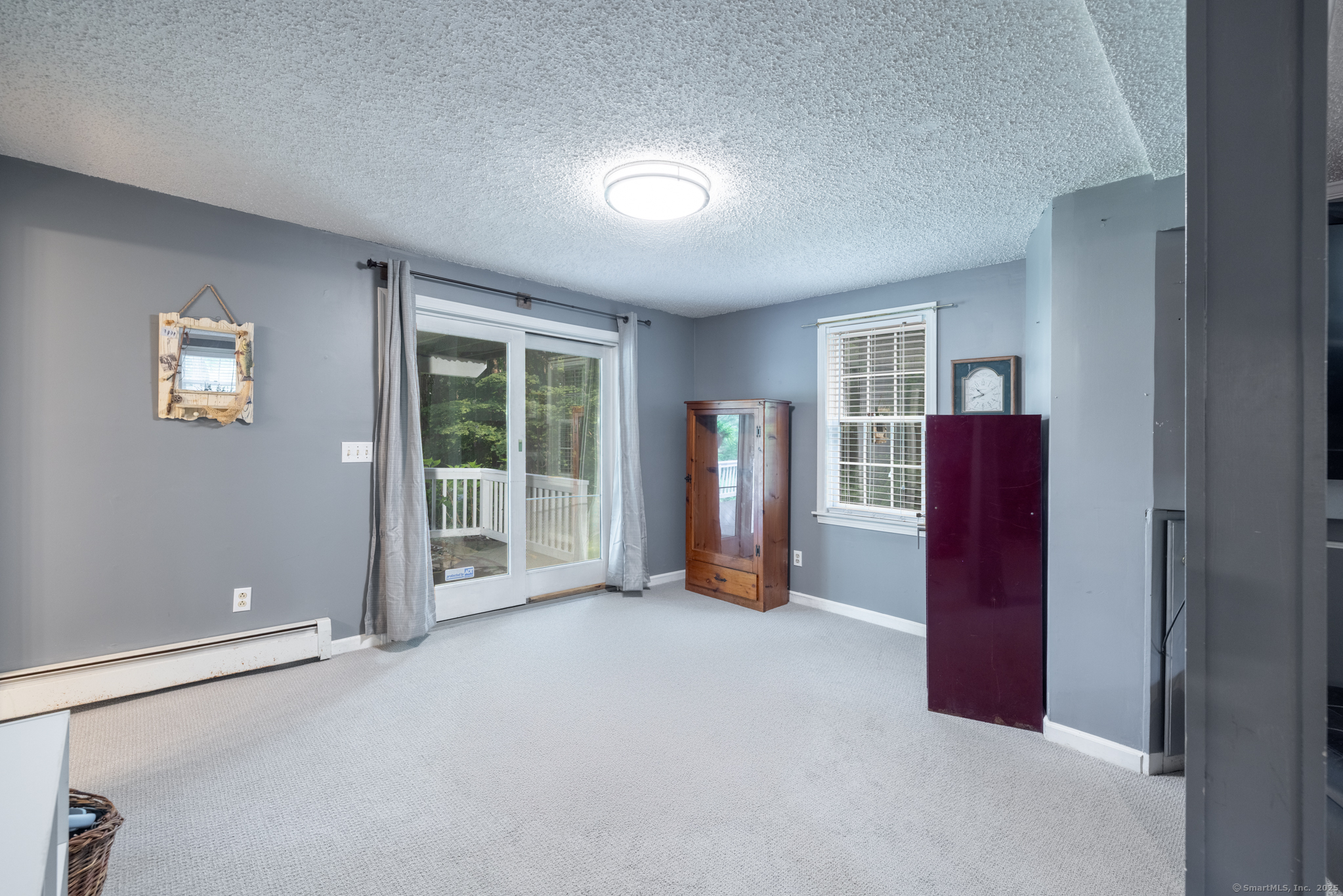 Andover, Connecticut 06232, United States, 5 Bedrooms Bedrooms, ,3 BathroomsBathrooms,Residential,Pending,186236