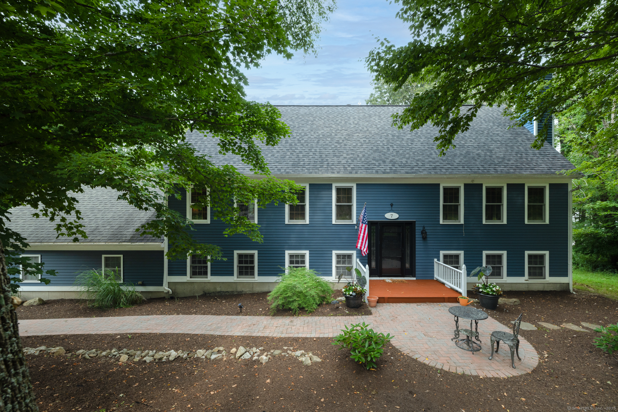 Andover, Connecticut 06232, United States, 5 Bedrooms Bedrooms, ,3 BathroomsBathrooms,Residential,Pending,186236