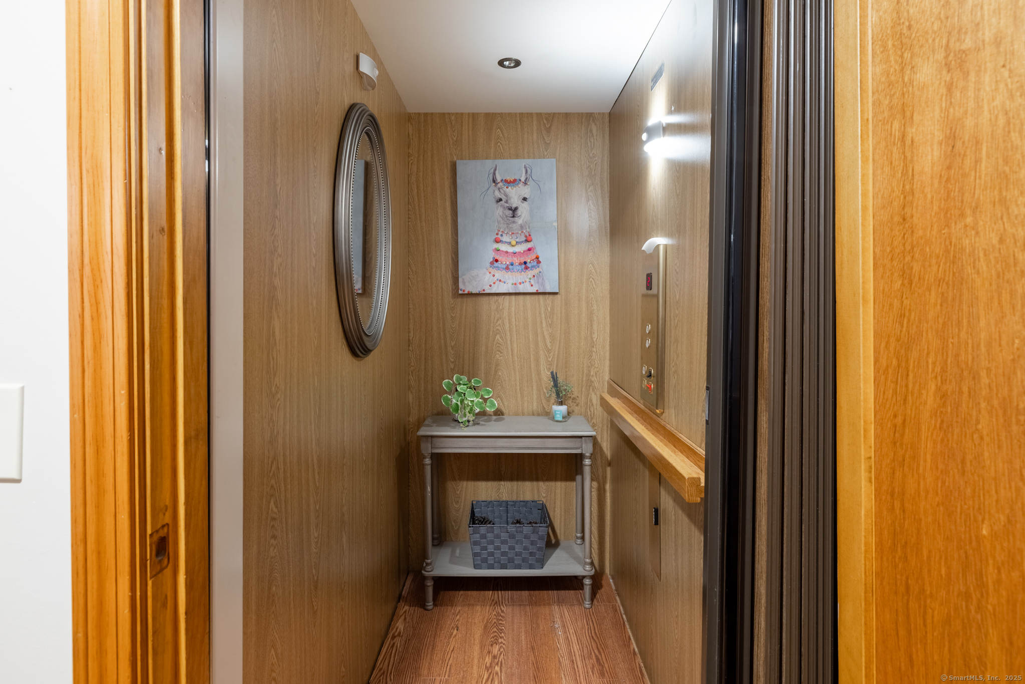 Andover, Connecticut 06232, United States, 5 Bedrooms Bedrooms, ,3 BathroomsBathrooms,Residential,Pending,186236