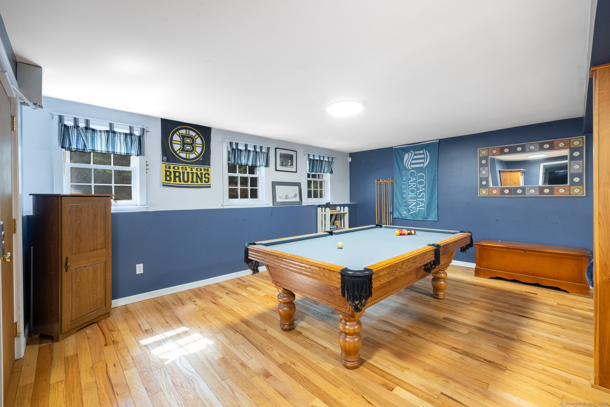 Andover, Connecticut 06232, United States, 5 Bedrooms Bedrooms, ,3 BathroomsBathrooms,Residential,Pending,186236