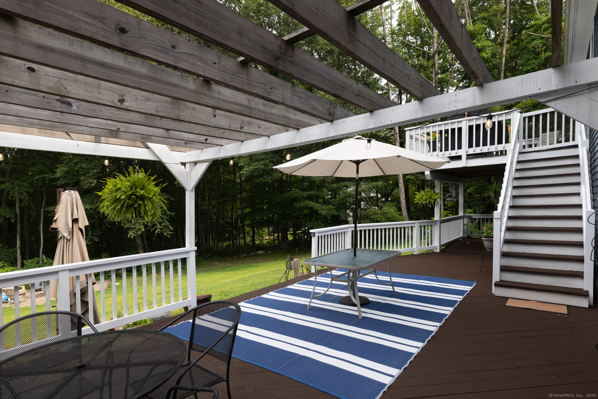 Andover, Connecticut 06232, United States, 5 Bedrooms Bedrooms, ,3 BathroomsBathrooms,Residential,Pending,186236