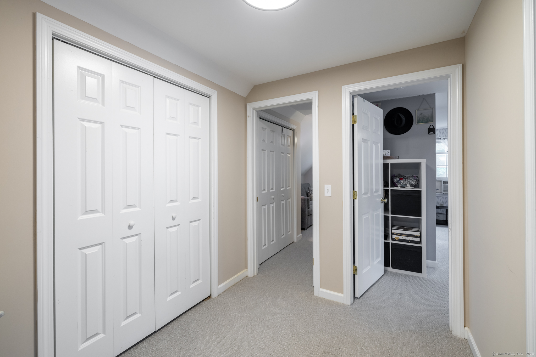 Andover, Connecticut 06232, United States, 5 Bedrooms Bedrooms, ,3 BathroomsBathrooms,Residential,Pending,186236