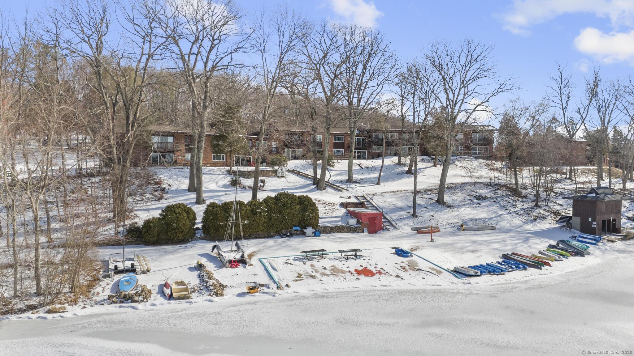 264 Lyman Road #APT 3-3, Wolcott, Connecticut image 4