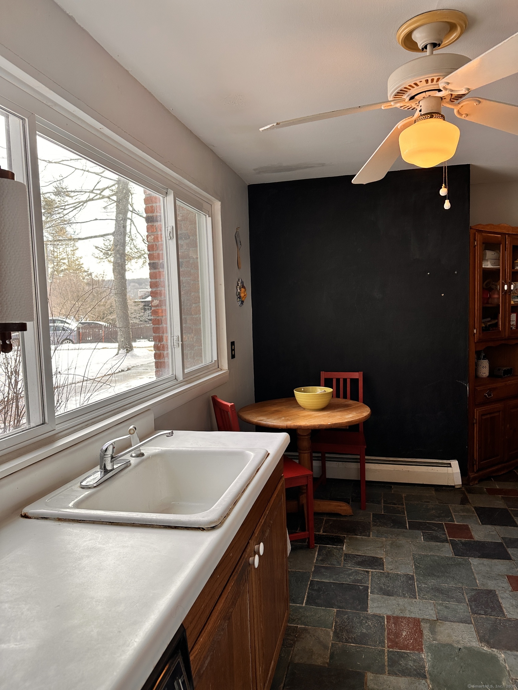 264 Lyman Road #APT 3-3, Wolcott, Connecticut image 8