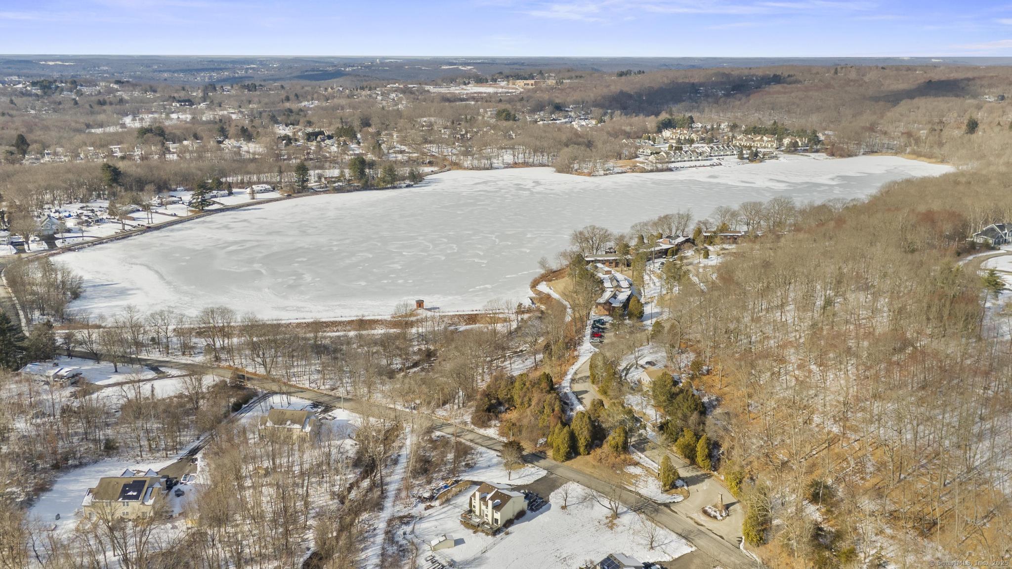 264 Lyman Road #APT 3-3, Wolcott, Connecticut image 32