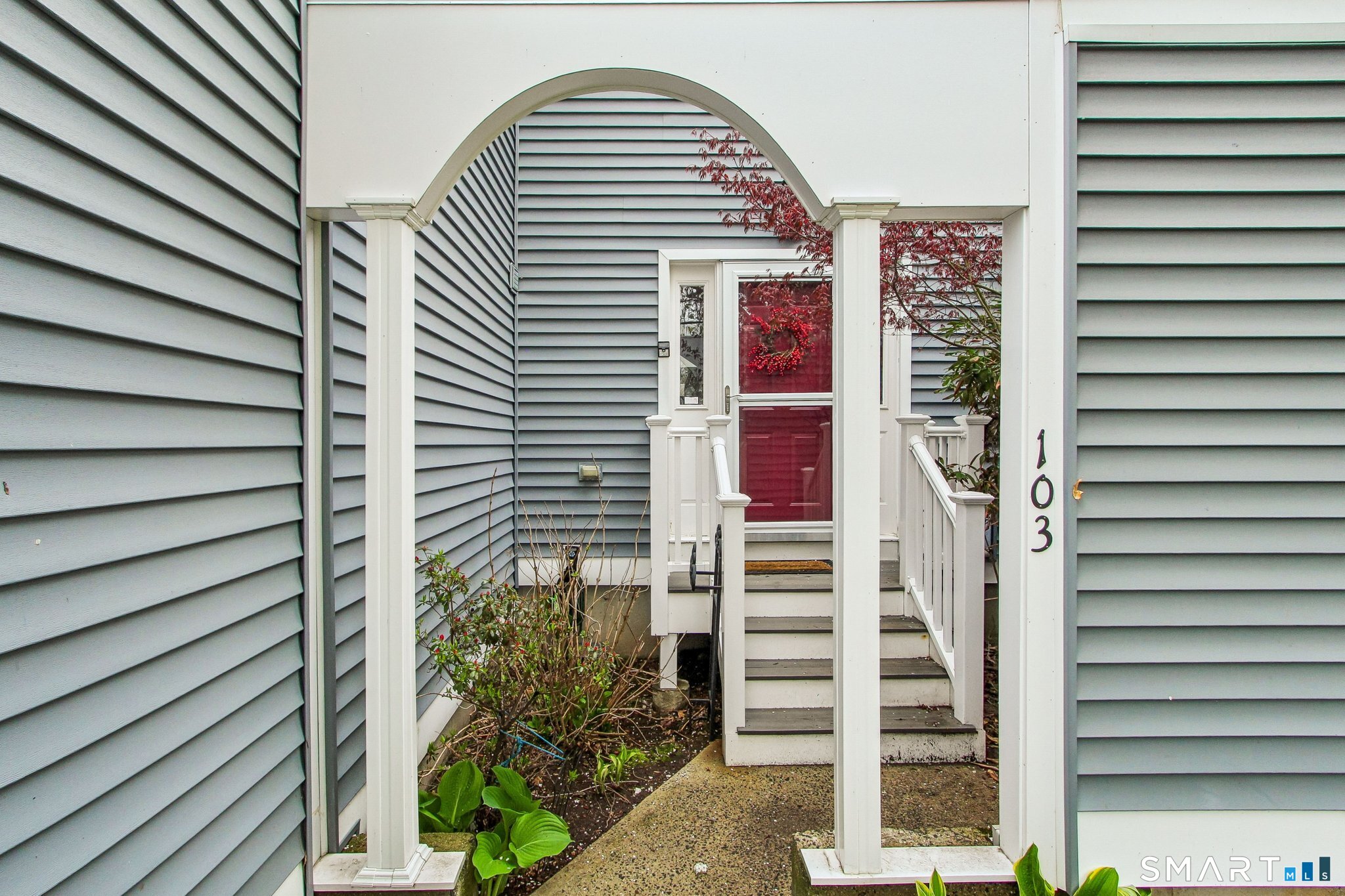 60 Clintonville Road 103