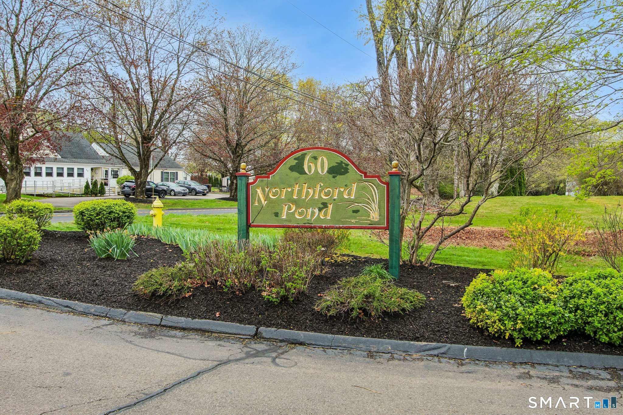 60 Clintonville Road 103