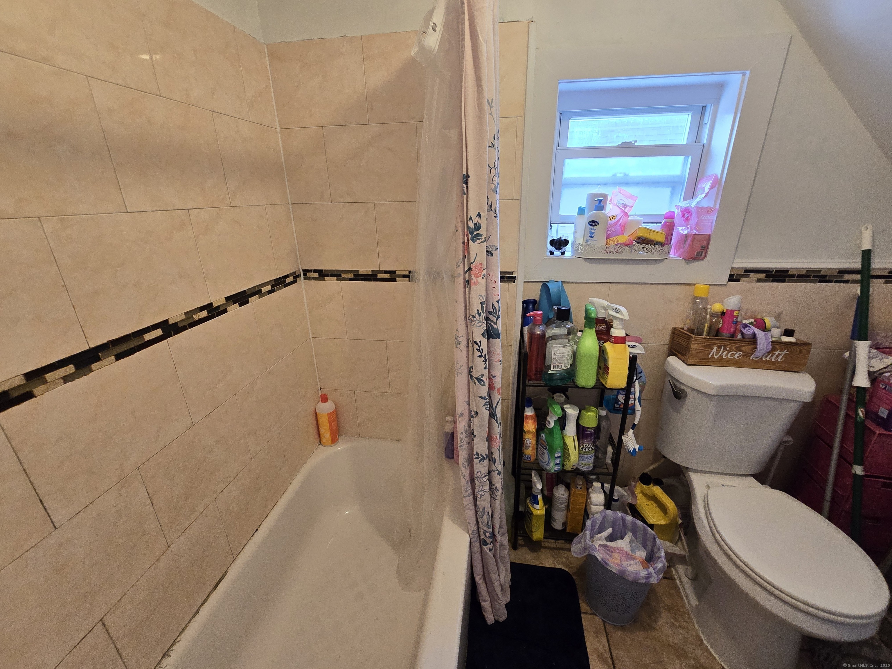 Bridgeport, Connecticut 06608, United States, 10 Bedrooms Bedrooms, ,4 BathroomsBathrooms,Residential,Active,216470