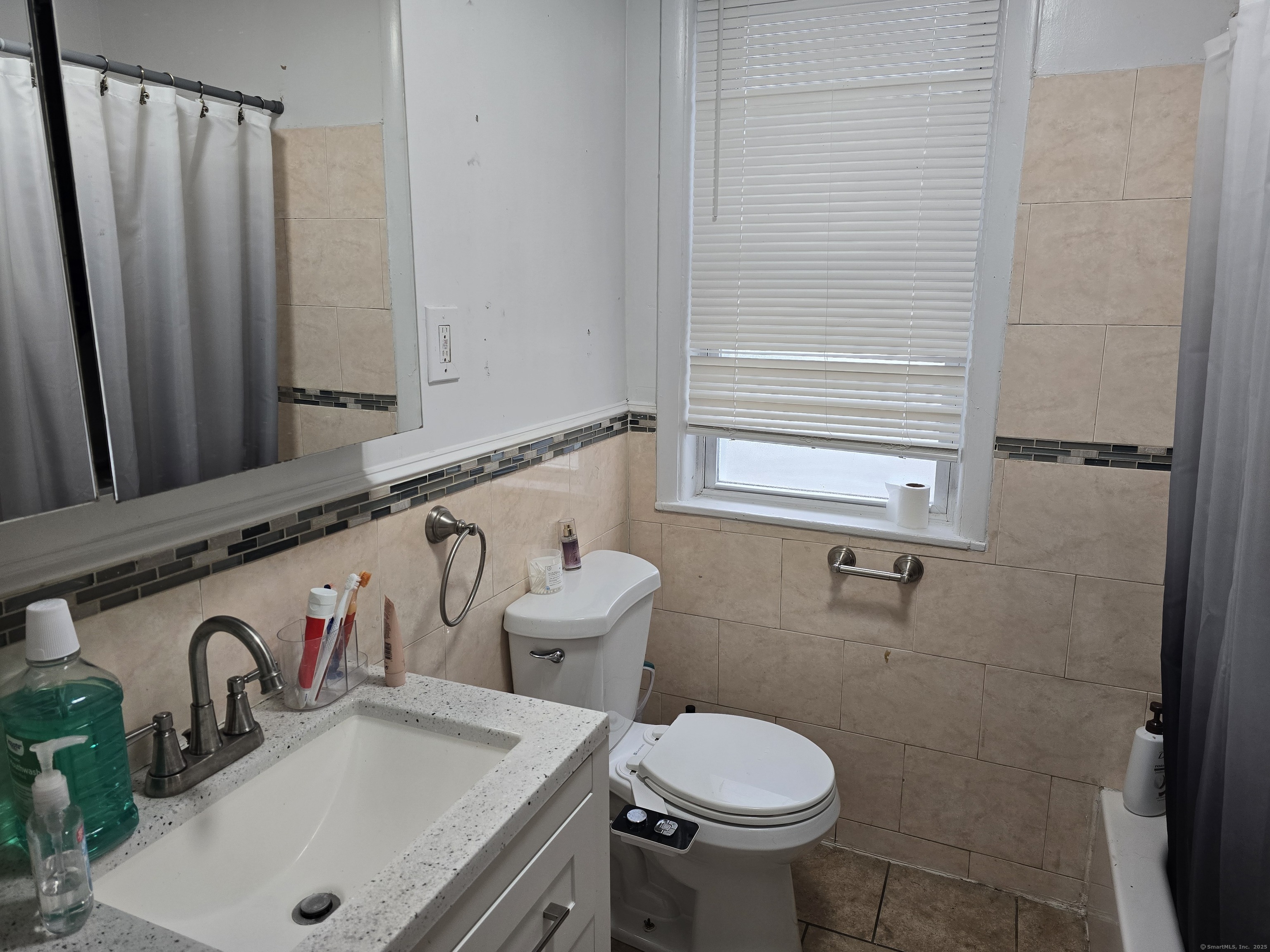 Bridgeport, Connecticut 06608, United States, 10 Bedrooms Bedrooms, ,4 BathroomsBathrooms,Residential,Active,216470