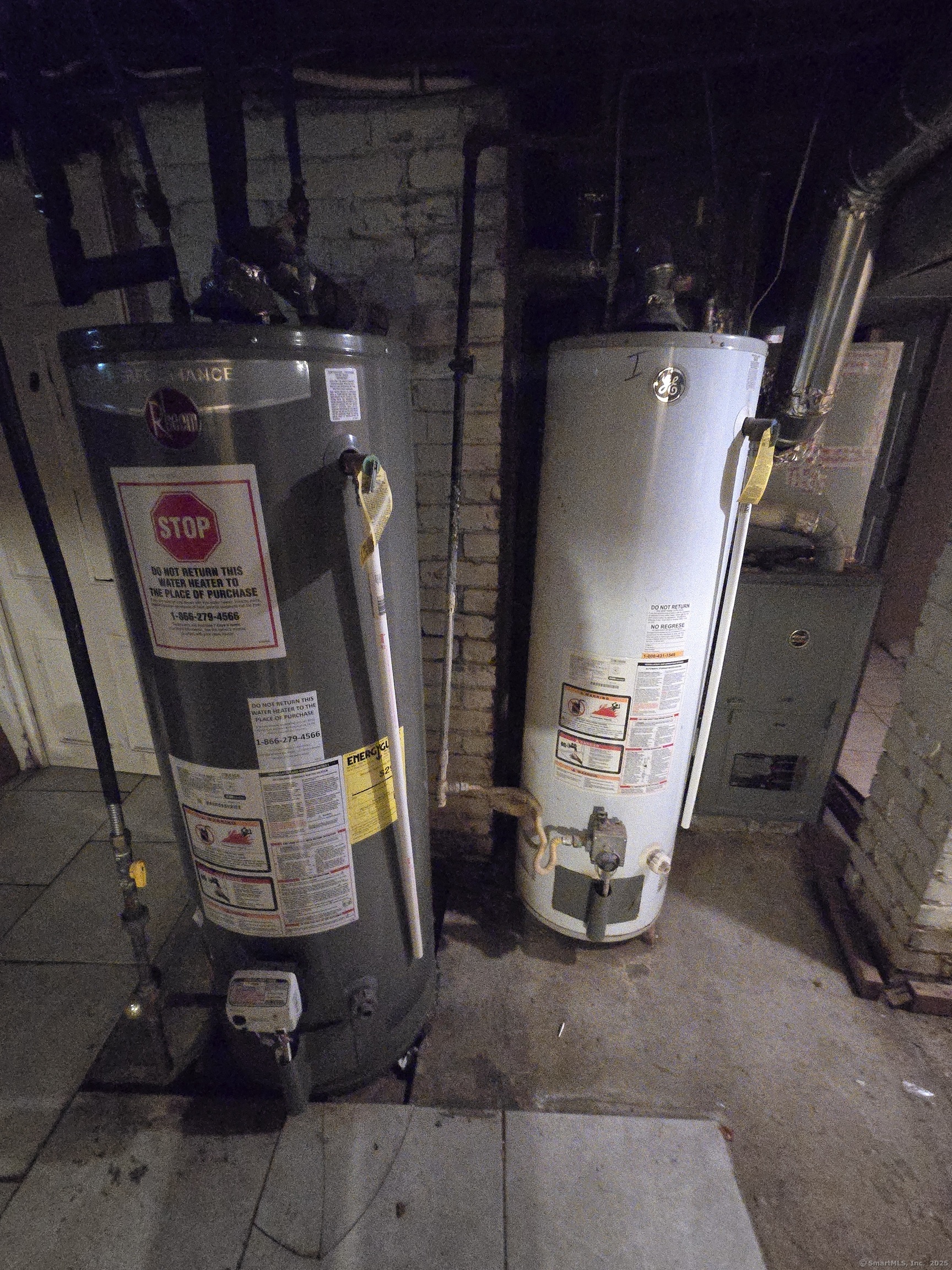 Bridgeport, Connecticut 06608, United States, 10 Bedrooms Bedrooms, ,4 BathroomsBathrooms,Residential,Active,216470