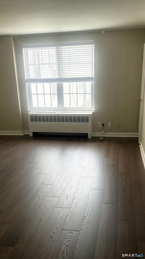 Condo For Rent - 186 Louisiana Avenue #D<br/> Bridgeport, CT 06610