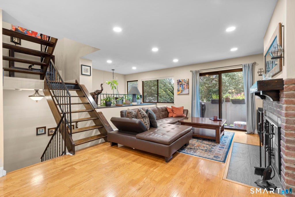 Photo of 40 Riverside Avenue #4, Stamford, CT 06905 (MLS # 24209364)