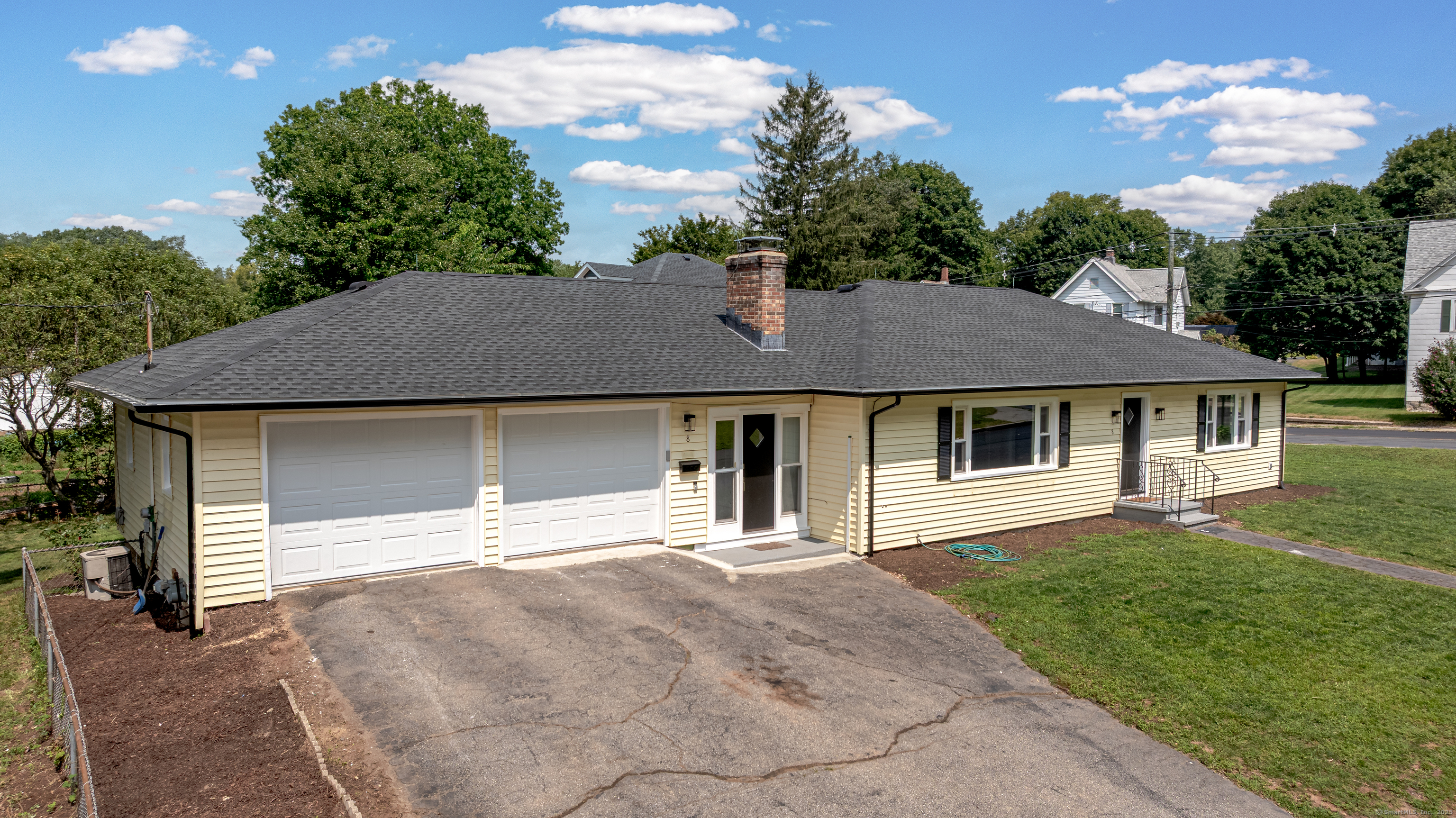 8 Bonnie Lane