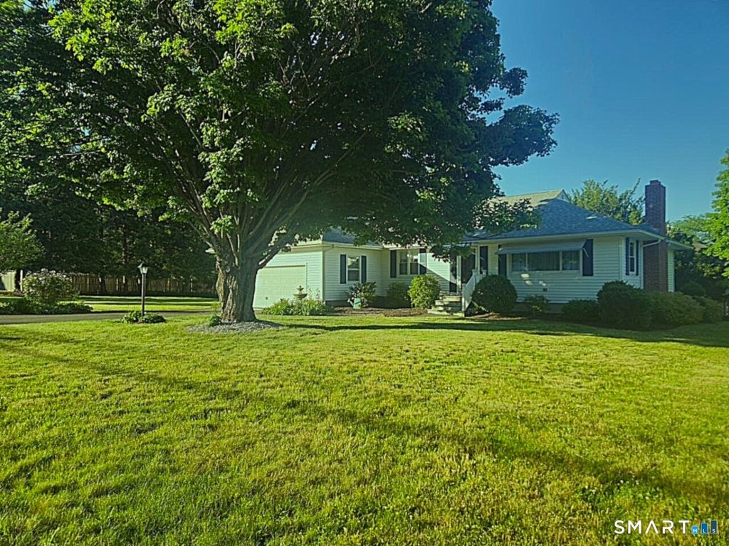 Photo of 25 Baldwin Drive, Bristol, CT 06010 (MLS # 24185791)