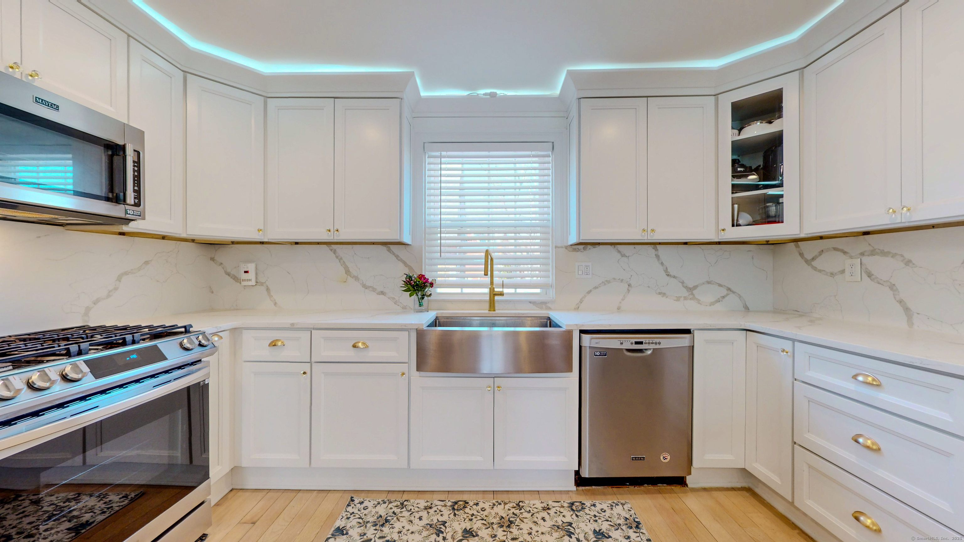 60 Meadowbrook Road, Fairfield, Connecticut image 4